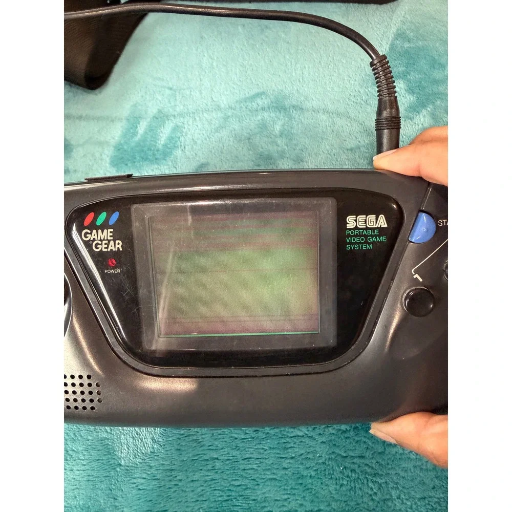 Sega Game Gear Handheld Console Bundle Streets of Rage 2 Sonic Chaos Case Manual